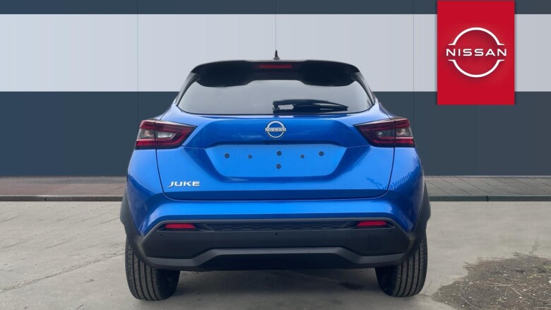 Nissan Juke 1.0 DiG-T N-Connecta 5dr Petrol Hatchback